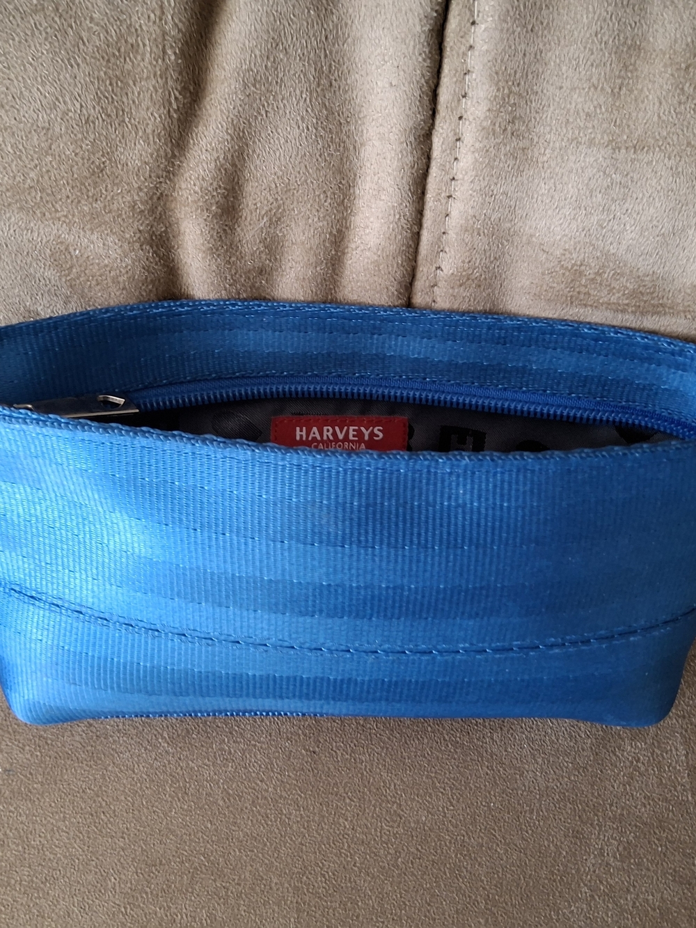 Harvey's Seatbelt Bag Small Makeup Bag in Cobalt